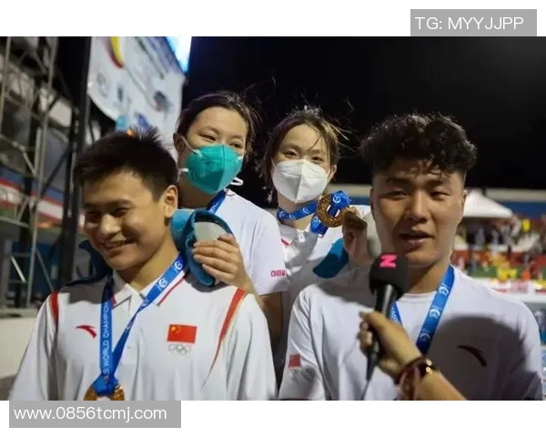 重庆足球队在世锦赛的辉煌征程与突破之路探秘